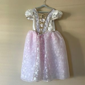 Disney deluxe rapunzel / tangled dress with accessories